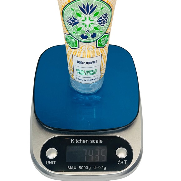 Human+Kind Body Souffle 2-in-1 Light Fluffy Moisturizer 6.76oz 200mL New - Picture 3 of 3